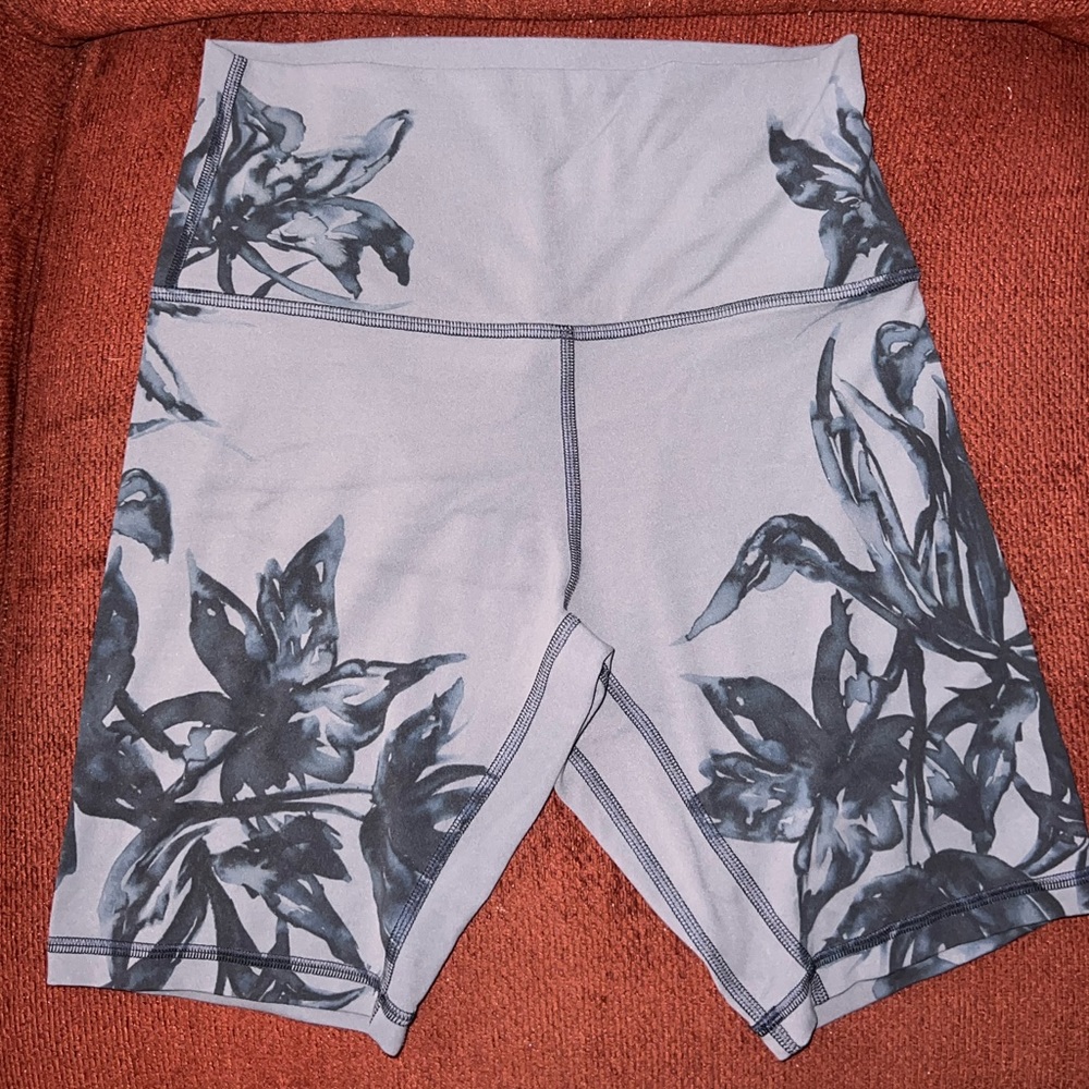 Lululemon Align short 8”